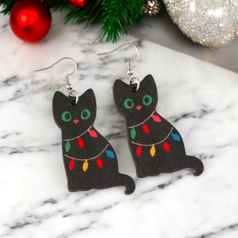 ✨️2 for $15✨️ NEW Women's Christmas Lights Holiday Cat Wooden Fashion Earrings‎